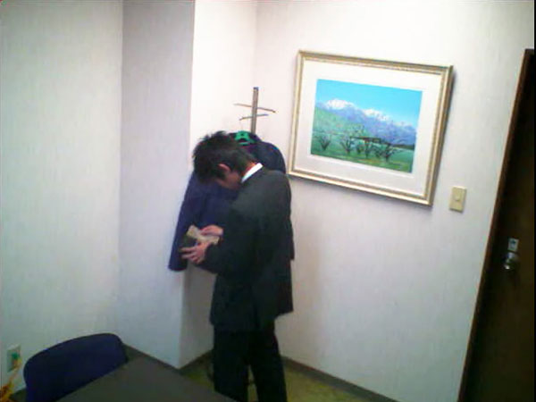 屋内での日中撮影